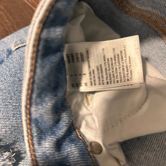 Distressed Blue Jeans - Picture 6 of 6